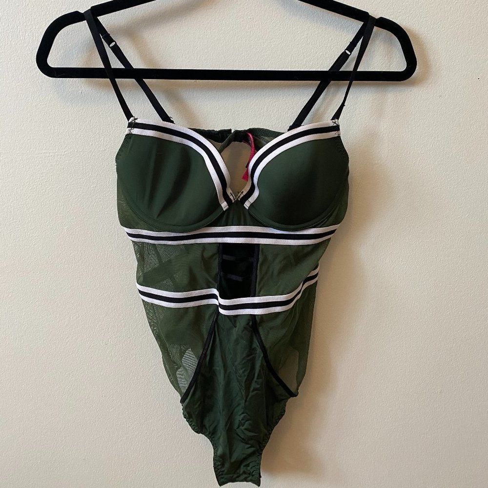 LA SENZA bodysuit